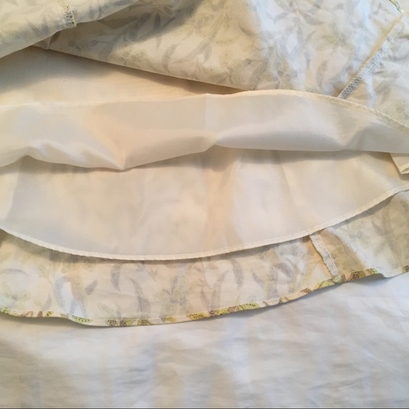 Gap skirt, Botanical Print, size 1 - Picture 3 of 5